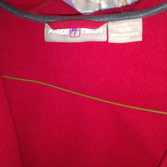 Free tech Jacket - Picture 2 of 3